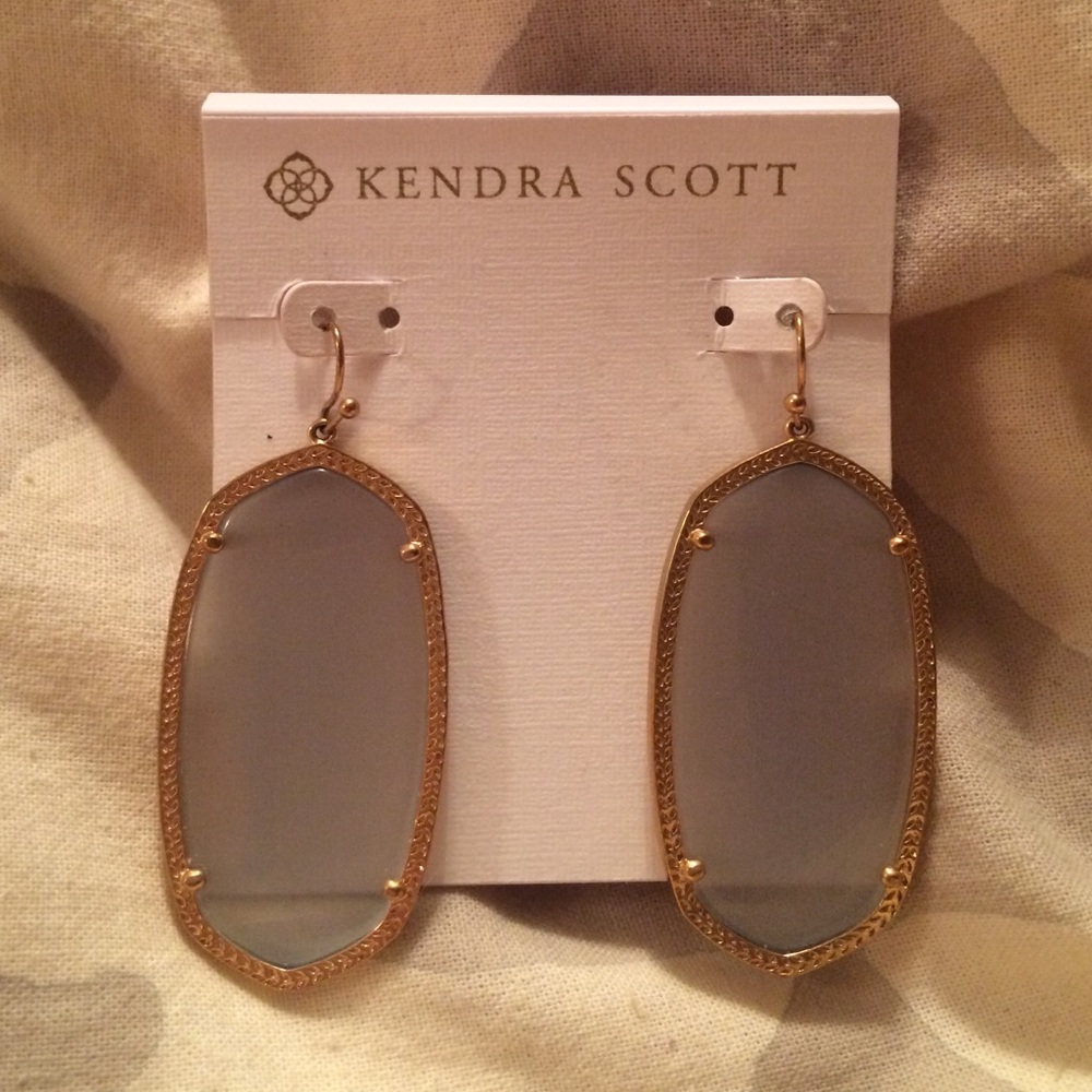 Kendra Scott Danielle Gold Earrings in Slate